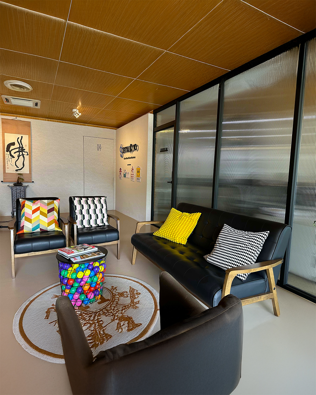 Gamut Pro office lounge
